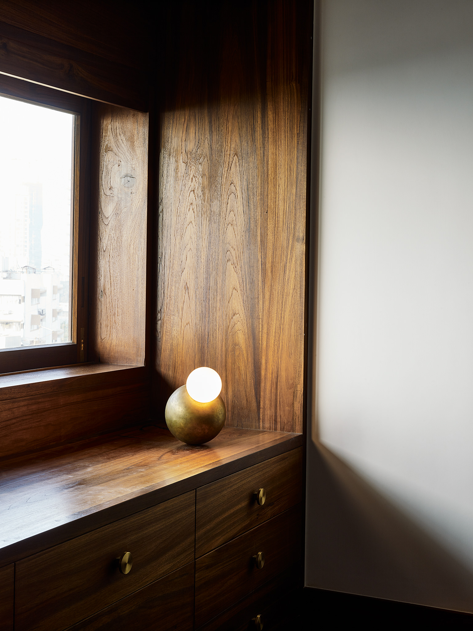 Home on Napean Sea Road